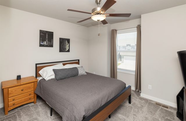 3109 NE 2nd Lane, Ankeny, IA 50021