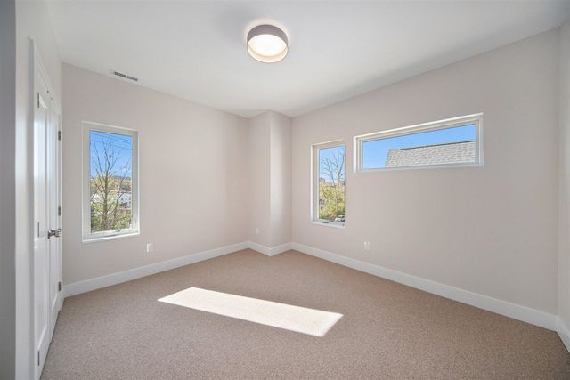 207 Sunset Road, Ann Arbor, MI 48103