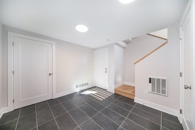 207 Sunset Road, Ann Arbor, MI 48103