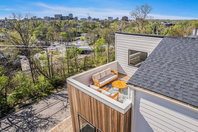 207 Sunset Road, Ann Arbor, MI 48103