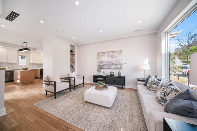 207 Sunset Road, Ann Arbor, MI 48103