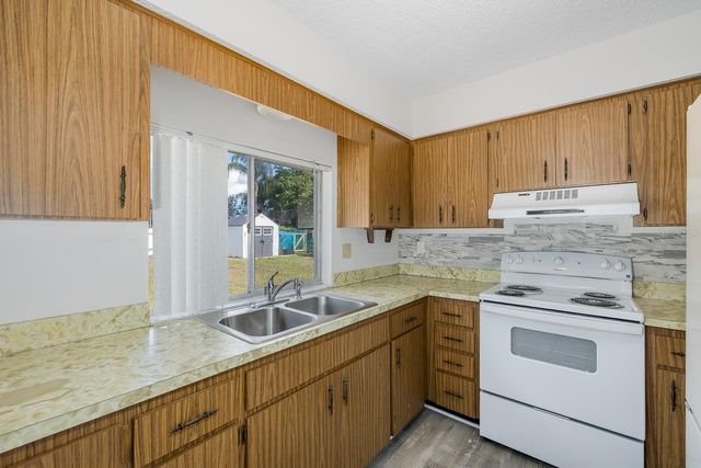 1525 BISHOP ROAD, Spring Hill, FL 34608