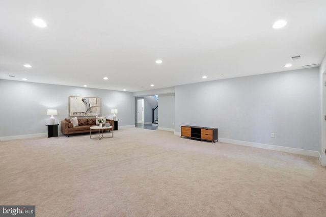 3105 PLYERS MILL RD, Kensington, MD 20895