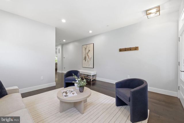3105 PLYERS MILL RD, Kensington, MD 20895