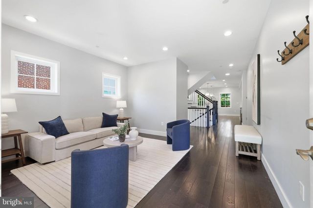 3105 PLYERS MILL RD, Kensington, MD 20895