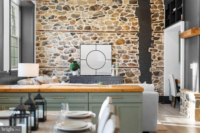 155 WYEBROOK RD, Honey Brook, PA 19344