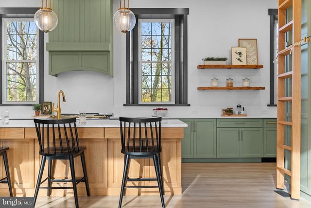 155 WYEBROOK RD, Honey Brook, PA 19344