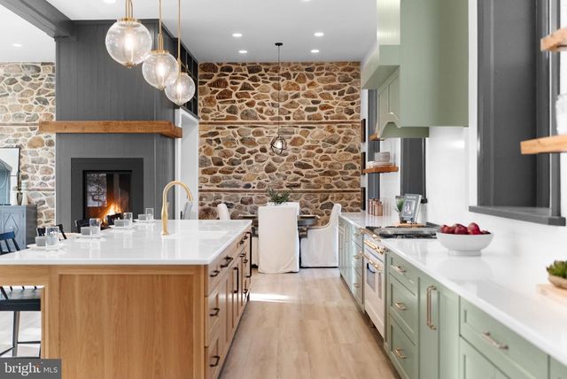 155 WYEBROOK RD, Honey Brook, PA 19344