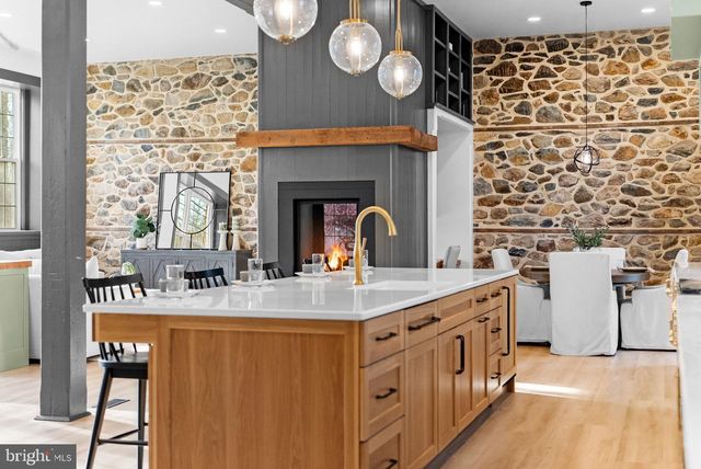 155 WYEBROOK RD, Honey Brook, PA 19344