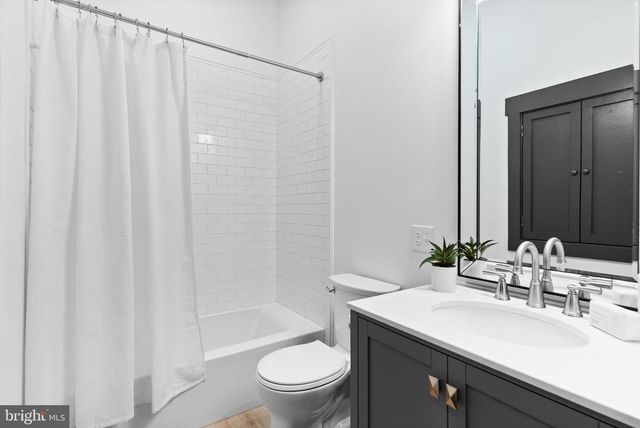 155 WYEBROOK RD, Honey Brook, PA 19344