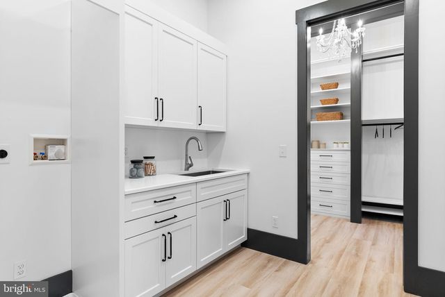 155 WYEBROOK RD, Honey Brook, PA 19344