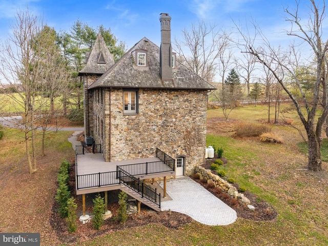 155 WYEBROOK RD, Honey Brook, PA 19344