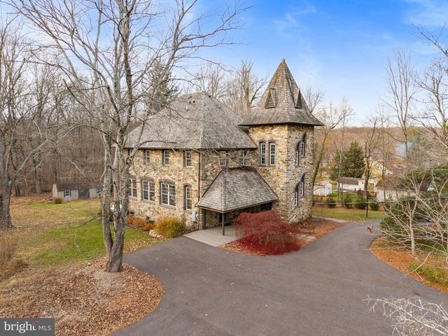 155 WYEBROOK RD, Honey Brook, PA 19344