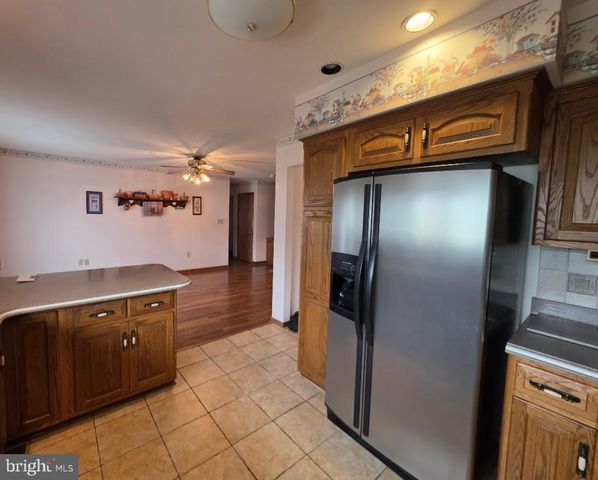 24 RIVERVIEW DR, Middletown, PA 17057