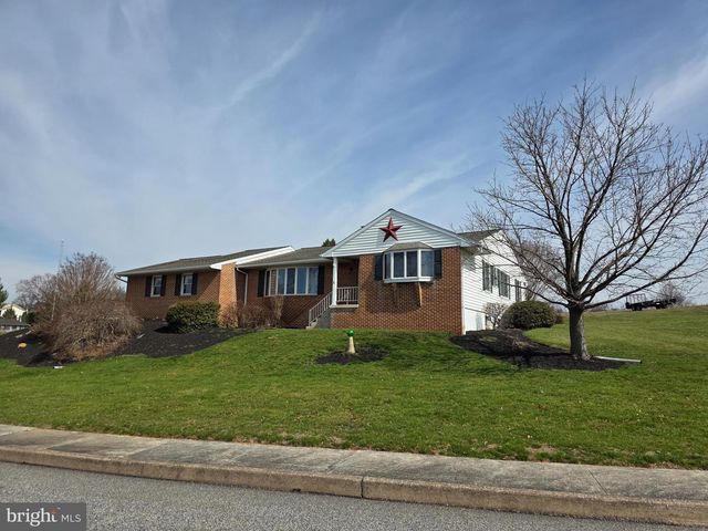 24 RIVERVIEW DR, Middletown, PA 17057