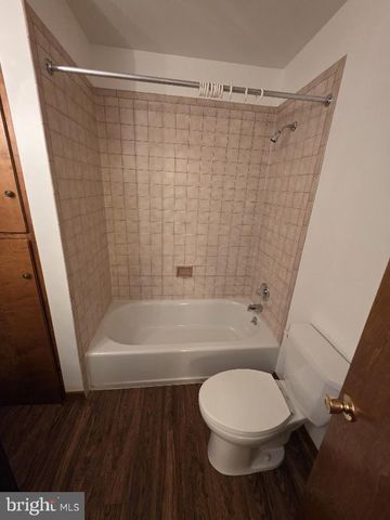 24 RIVERVIEW DR, Middletown, PA 17057