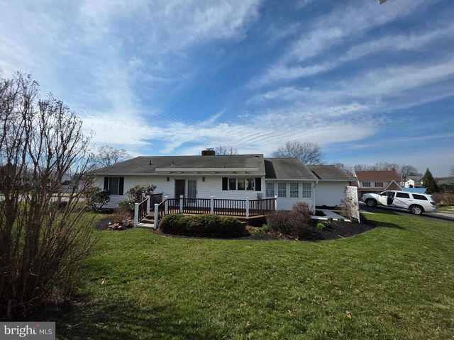 24 RIVERVIEW DR, Middletown, PA 17057