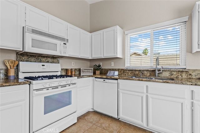 4170 Sydney Harbour, Riverside, CA 92508