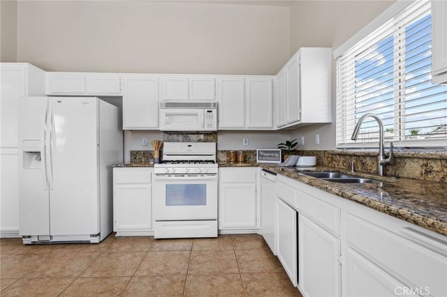 4170 Sydney Harbour, Riverside, CA 92508