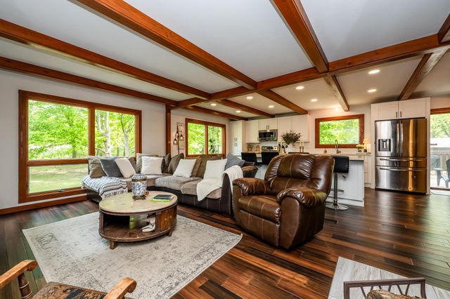 13953 Minnich Road, Chikaming Twp, MI 49125