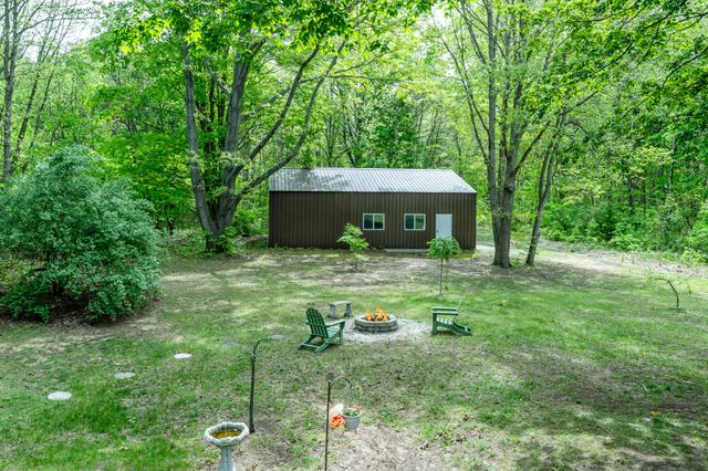 13953 Minnich Road, Chikaming Twp, MI 49125