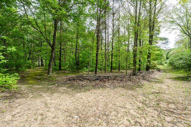 13953 Minnich Road, Chikaming Twp, MI 49125