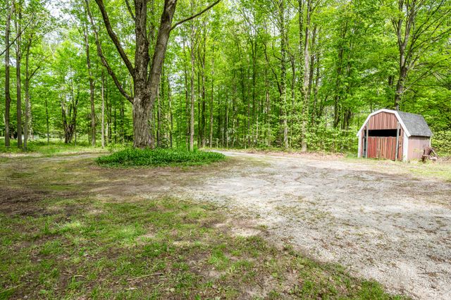 13953 Minnich Road, Chikaming Twp, MI 49125