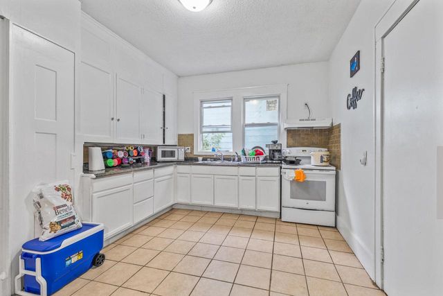 1845 N 39th STREET #1847, Milwaukee, WI 53208