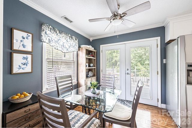2651 31st Street Court NE, Hickory, NC 28601