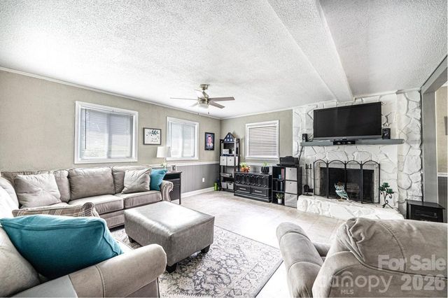 2651 31st Street Court NE, Hickory, NC 28601