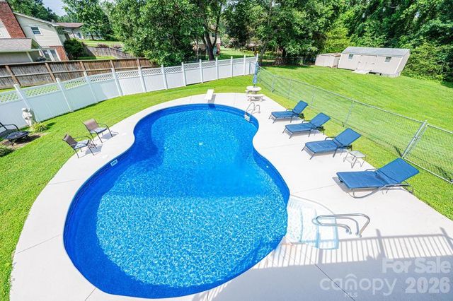 2651 31st Street Court NE, Hickory, NC 28601