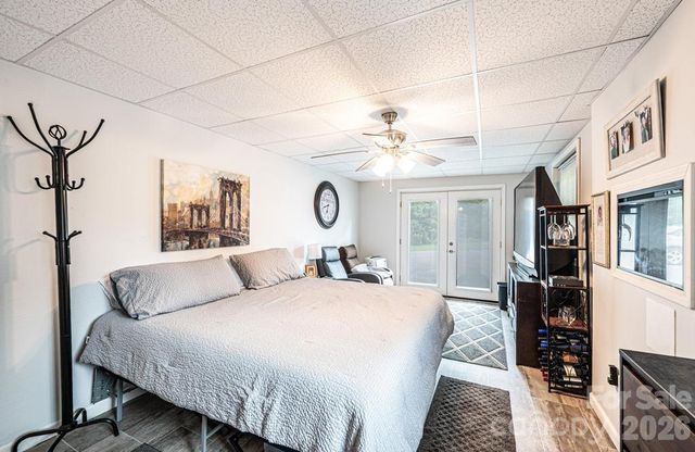 2651 31st Street Court NE, Hickory, NC 28601