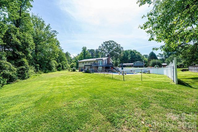 2651 31st Street Court NE, Hickory, NC 28601