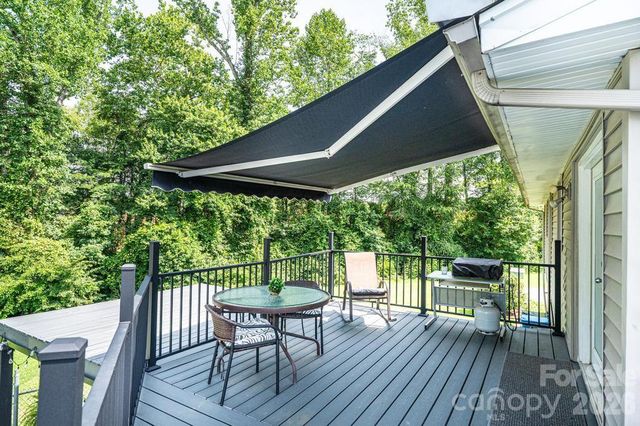 2651 31st Street Court NE, Hickory, NC 28601