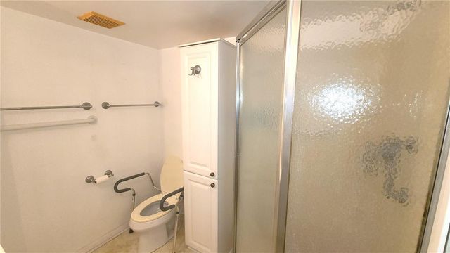 4851 W GANDY BOULEVARD B4 L32, Tampa, FL 33611