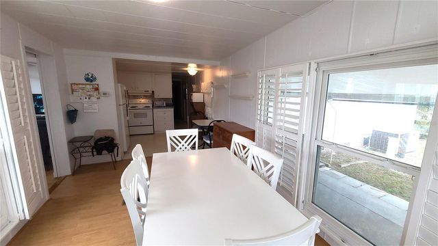 4851 W GANDY BOULEVARD B4 L32, Tampa, FL 33611