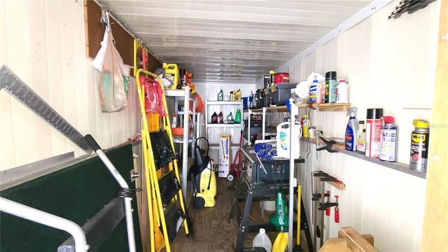 4851 W GANDY BOULEVARD B4 L32, Tampa, FL 33611