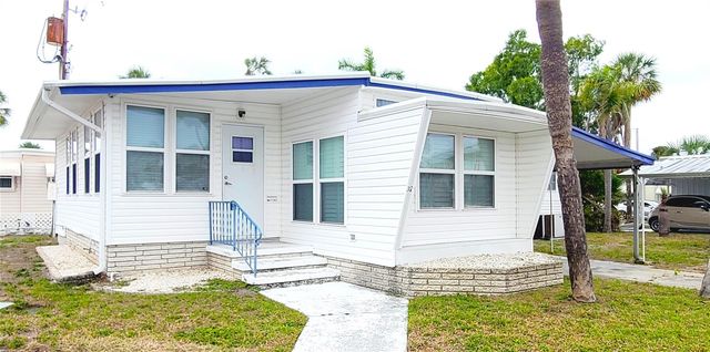 4851 W GANDY BOULEVARD B4 L32, Tampa, FL 33611