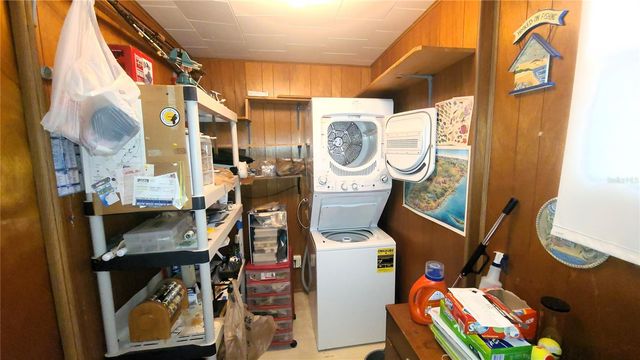 4851 W GANDY BOULEVARD B4 L32, Tampa, FL 33611