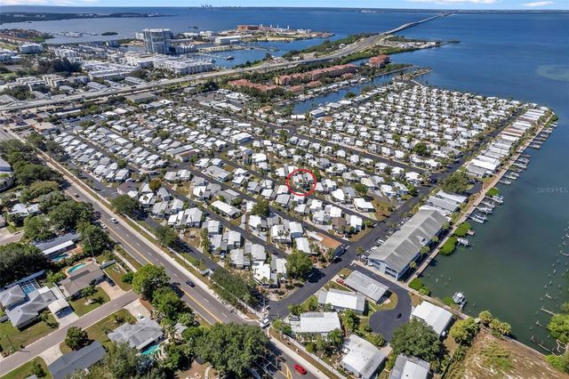 4851 W GANDY BOULEVARD B4 L32, Tampa, FL 33611