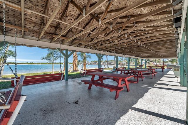 4851 W GANDY BOULEVARD B4 L32, Tampa, FL 33611