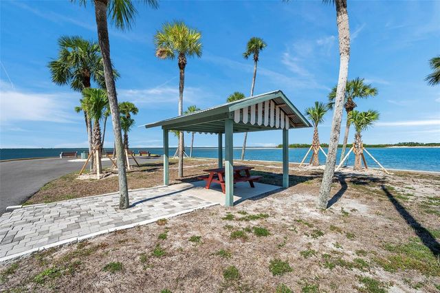 4851 W GANDY BOULEVARD B4 L32, Tampa, FL 33611