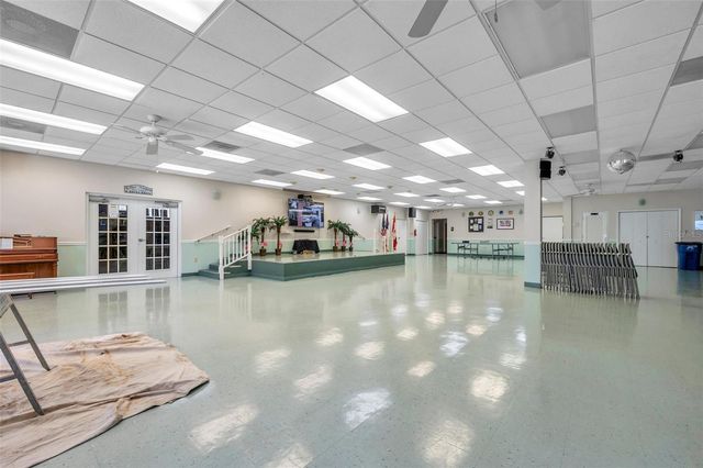 4851 W GANDY BOULEVARD B4 L32, Tampa, FL 33611