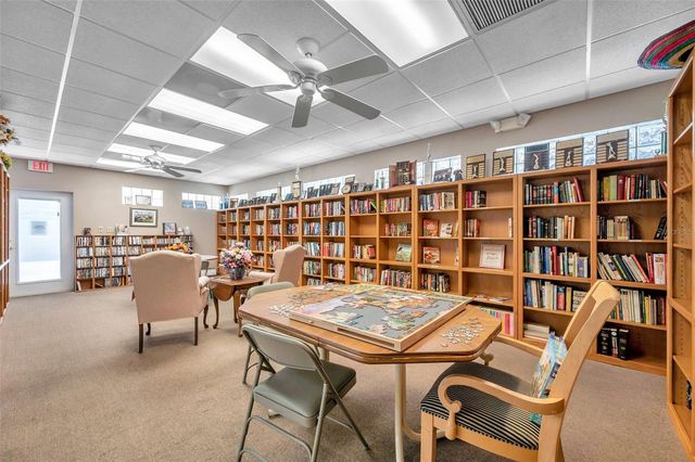 4851 W GANDY BOULEVARD B4 L32, Tampa, FL 33611