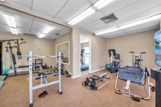 4851 W GANDY BOULEVARD B4 L32, Tampa, FL 33611