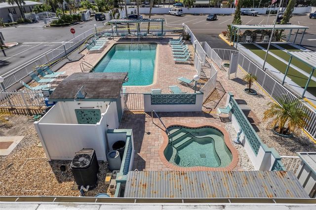 4851 W GANDY BOULEVARD B4 L32, Tampa, FL 33611