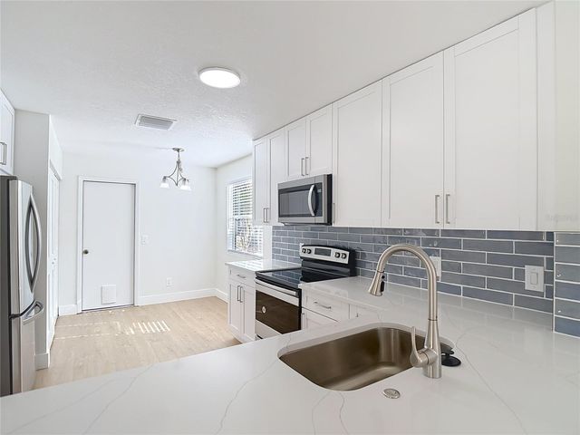 2013 GLEN FORGE STREET, Brandon, FL 33511