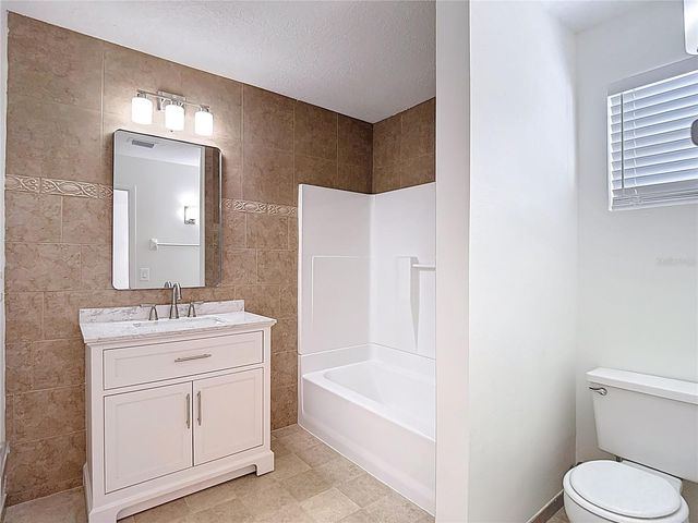 2013 GLEN FORGE STREET, Brandon, FL 33511