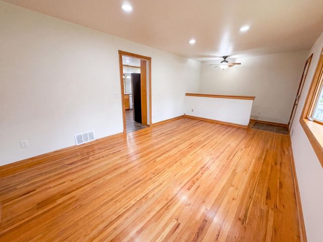 6280 6th Street NE, Fridley, MN 55432