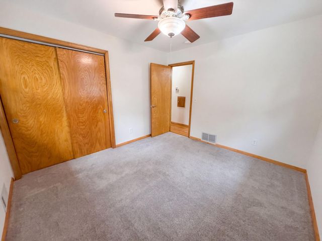 6280 6th Street NE, Fridley, MN 55432